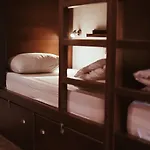Home Lisbon Hostel *
