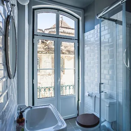 里斯本家庭旅馆 *