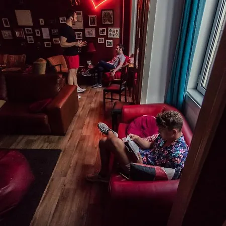 Home Lisbon Hostel