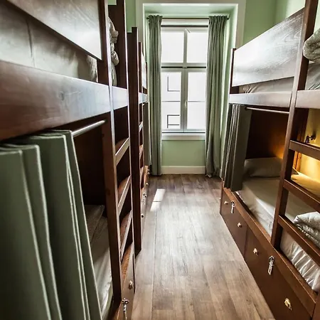 Albergue Home Lisbon Hostel