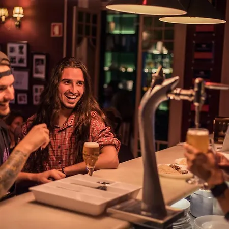 Home Lisbon Hostel Hostal *