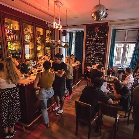 Home Lisbon Hostel Hostal