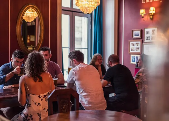 Home Lisbon Hostel Hostal